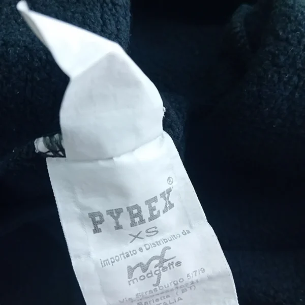 Dukser Pyrex, krop
