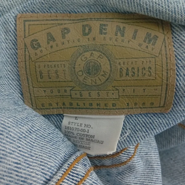 Jakna GAP teksas 3 Jakna GAP teksas — etiketa-brend