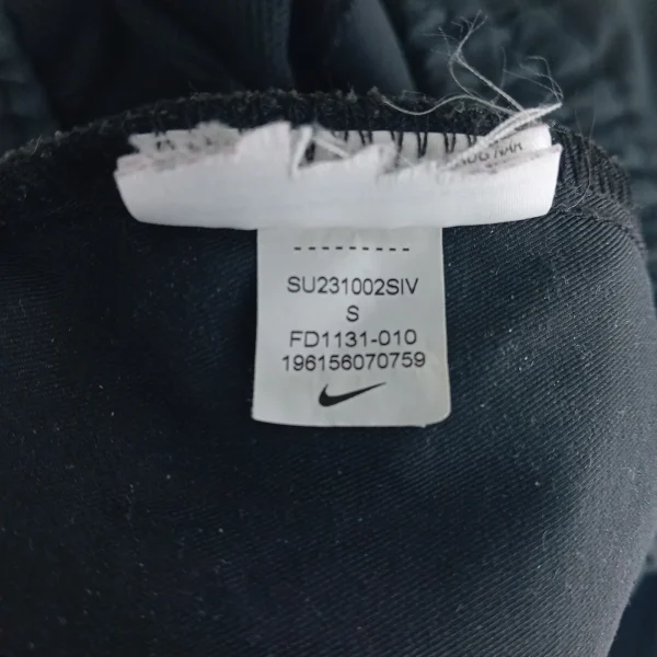 Nike sportske pantalone 4 Nike sportske pantalone — etiketa-brend