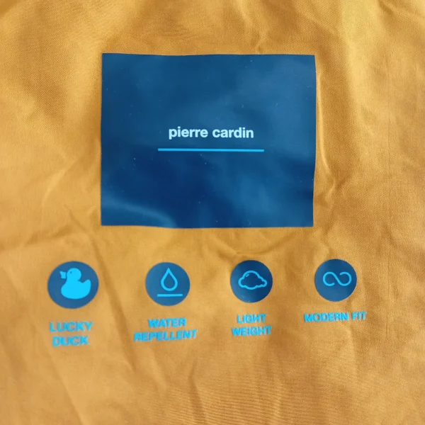 Jakna Pierre Cardin 3 Jakna Pierre Cardin — etiketa-brend