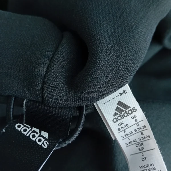Dukser Adidas 3 Dukser Adidas — etiketa-brend